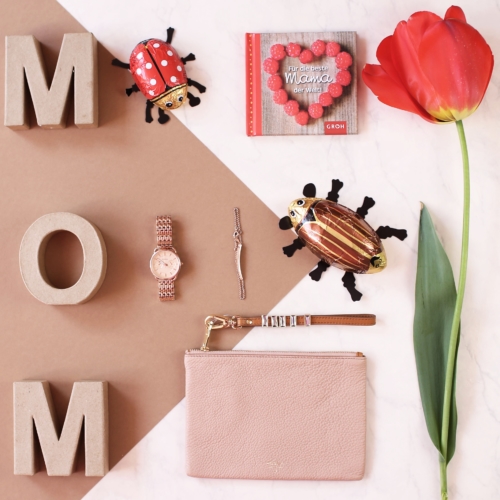 MOM