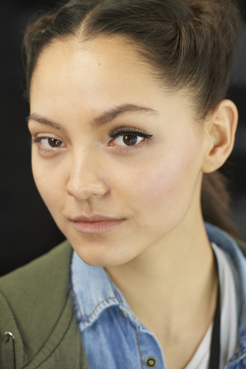 Look 3 - ein Auge Falsche Wimper